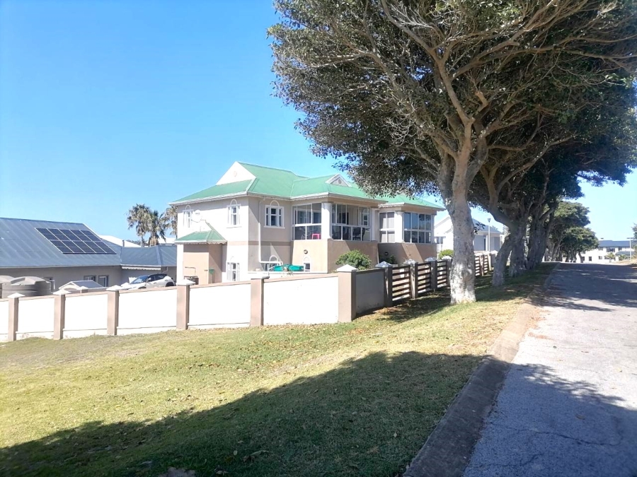 3 Bedroom Property for Sale in Marina Martinique Eastern Cape